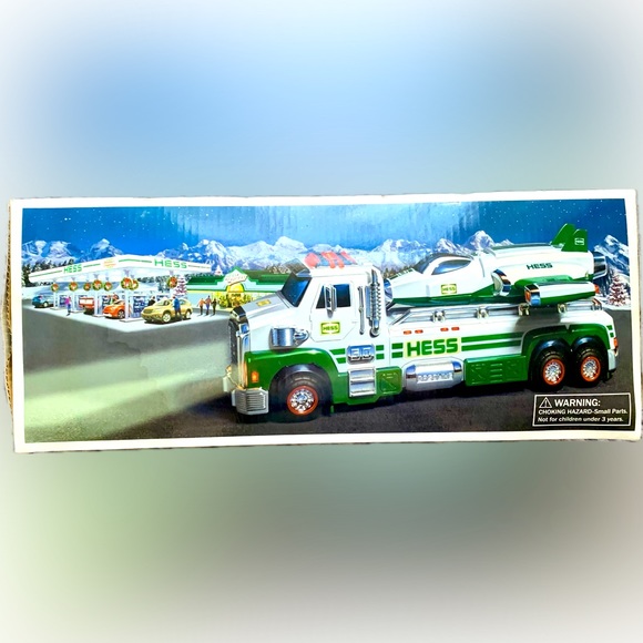 2014 HESS 50th Anniversary Traditional Toy Truck and Space Cruiser with Scout - Picture 1 of 10